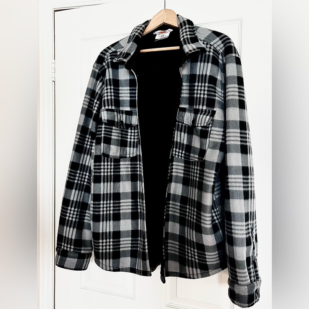Sherpa Lined Plaid Shacket Men’s Black Grey Fleece Jacket Size M